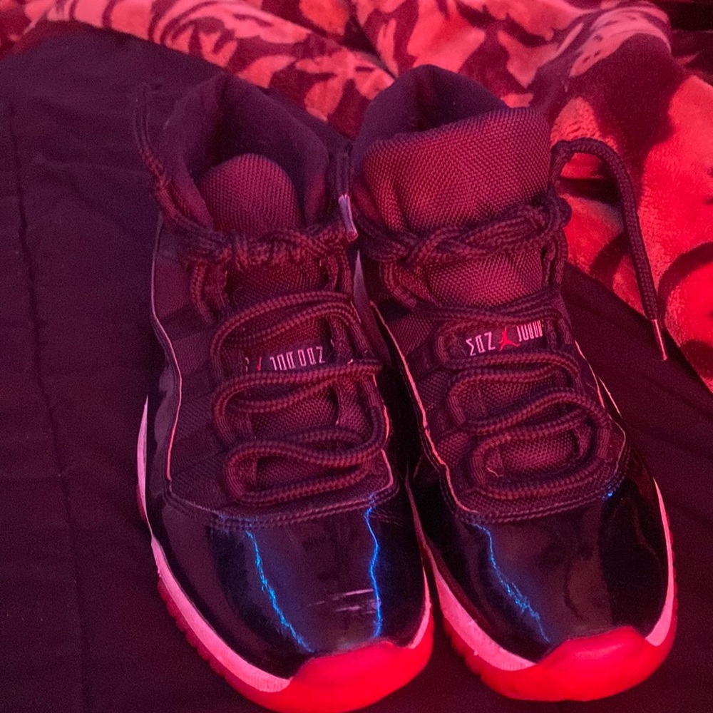 Original Jordan 11s size us 8 in women